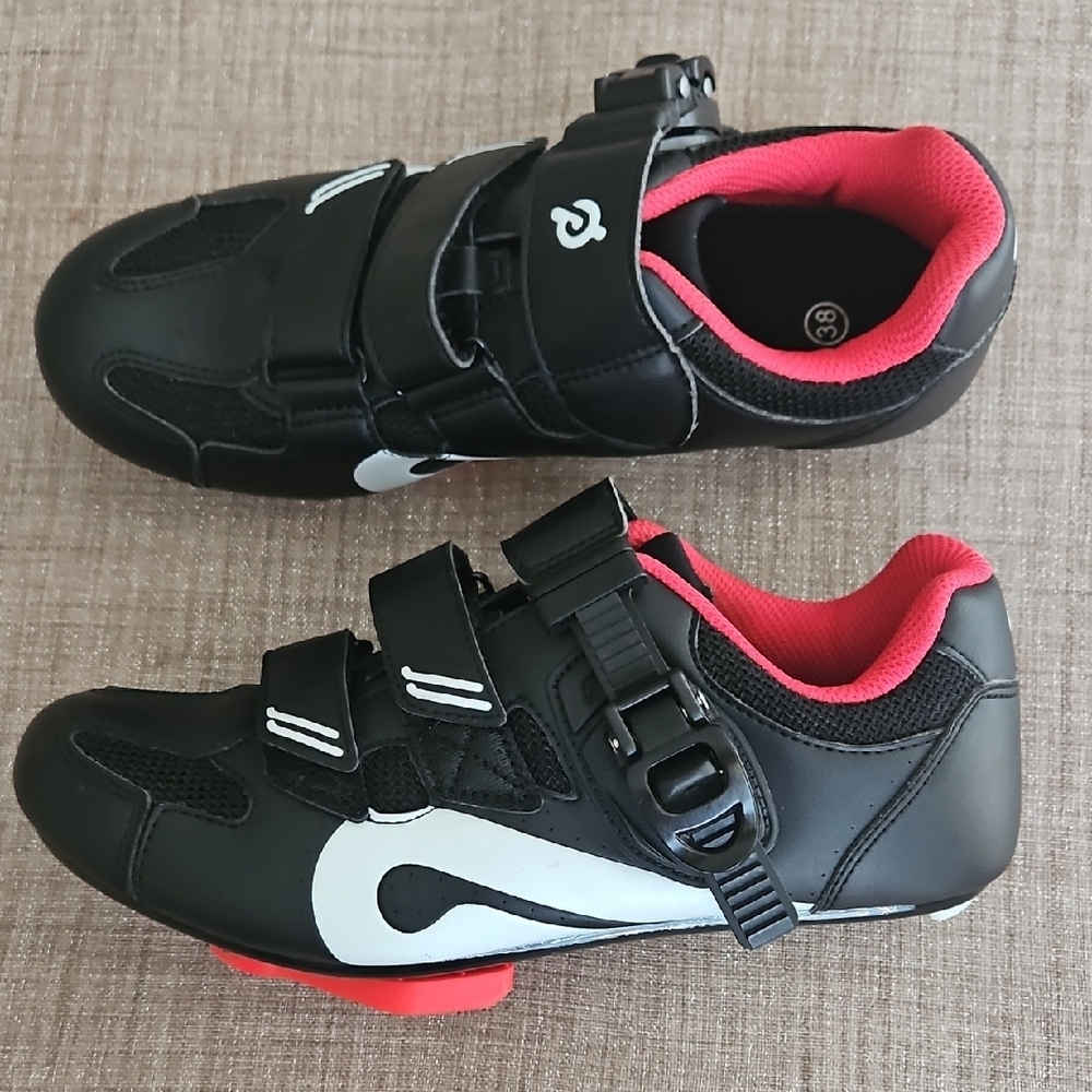 Peloton Black and White Athletic Cycling Shoes with Velcro Straps